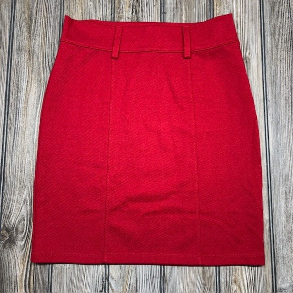Forever 21 Womens Red Textured Ponte Knit Mini Skirt Size Medium